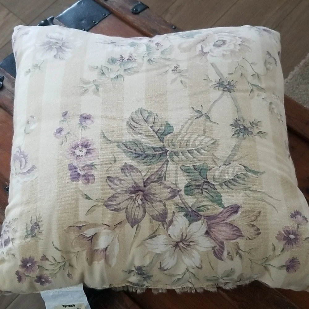 Vintage American Dawn Inc Floral Trimmed Accent Pillow